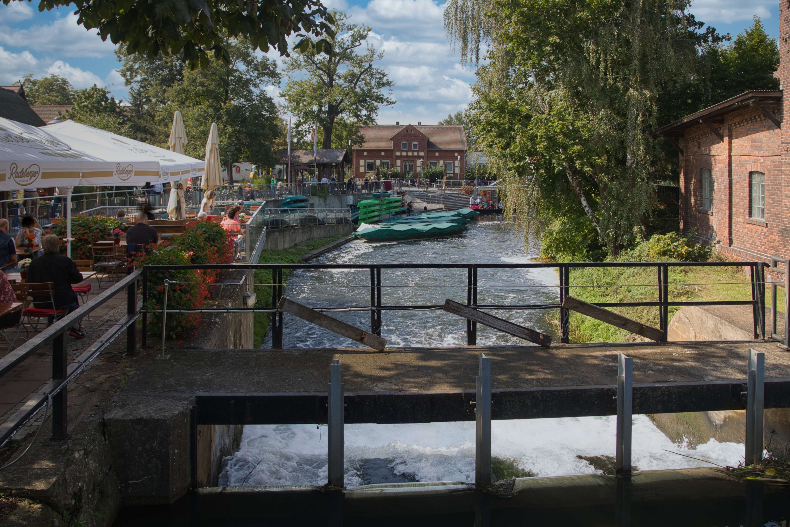 NEU  AM SPREEHAFEN DAS LEBEN GENIEßEN !