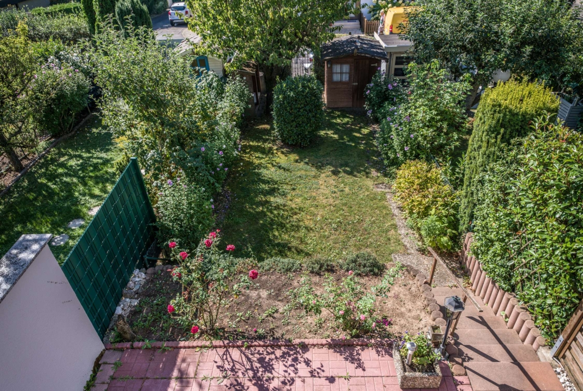 NEU  IHR NEUES ZUHAUSE MIT GARTEN & GARAGE IN TOLLER NACHBARSCHAFT !