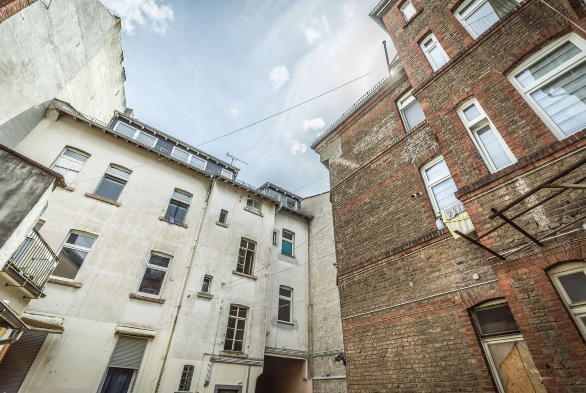 NEU!  MEHRFAMILIENHAUS IN DER WIESBADENER INNENSTADT! ENTWICKLUNGSPOTENZIAL!