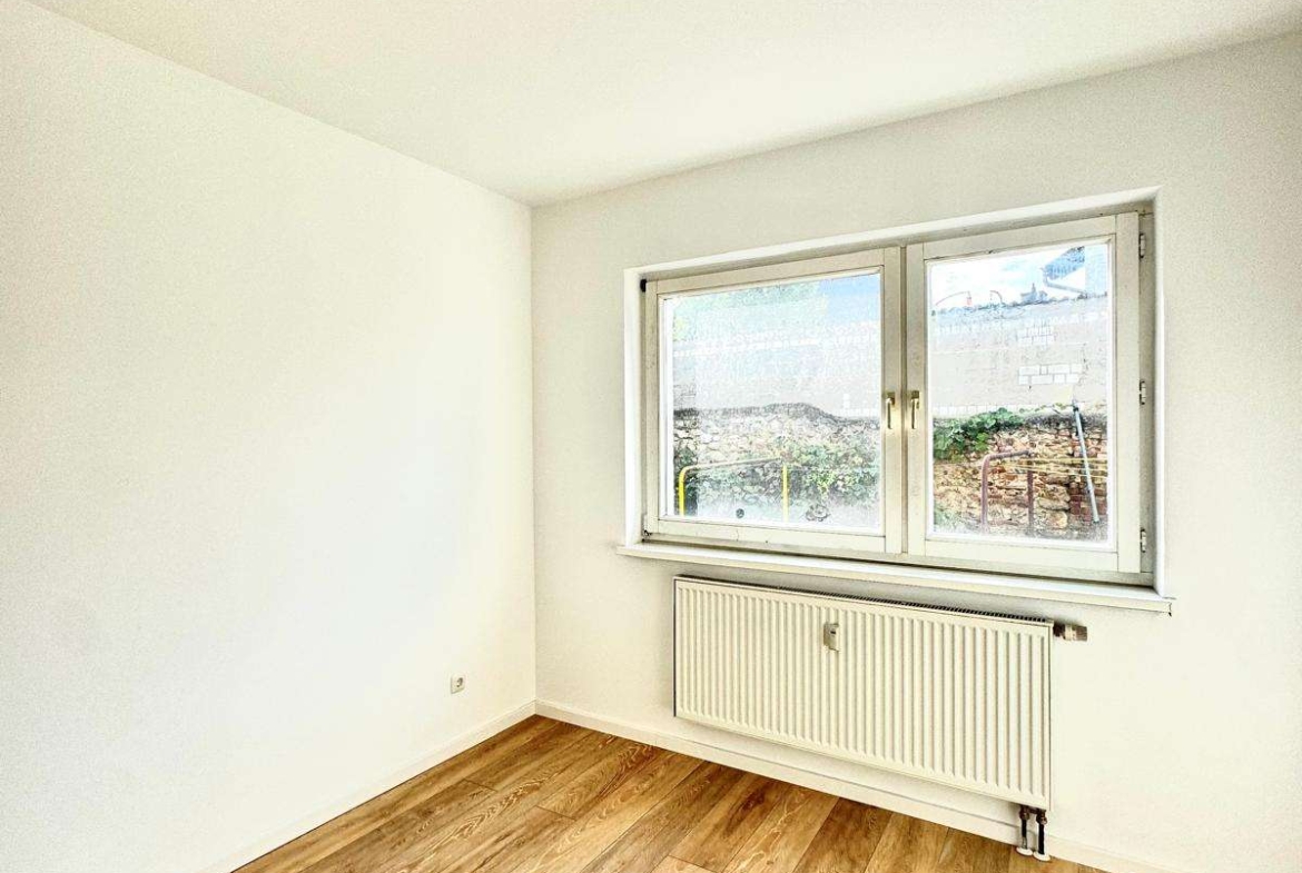 NEW IHRE NEUE 4 ZIMMER WOHNUNG ! FRISCH SANIERT !