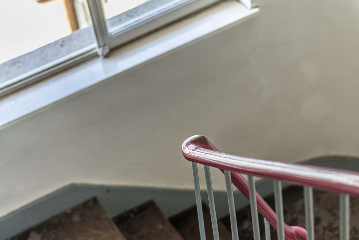 WARUM EINE WOHNUNG WENN EIN MEHRFAMILIENHAUS MIT 5 EINHEITEN GEHT?! 100% LEERSTAND!