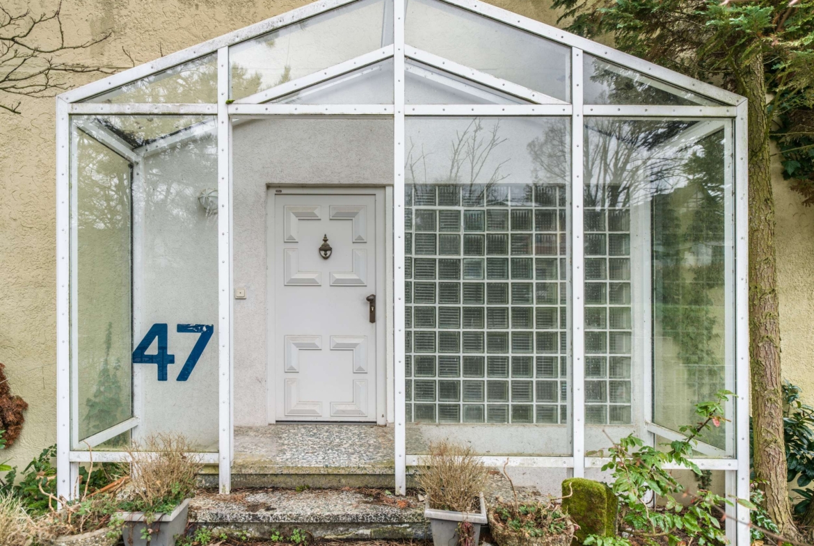 WOW  SANIERUNGSBEDÜRFTIGES EINFAMILIENHAUS IN GEORGENBORN !