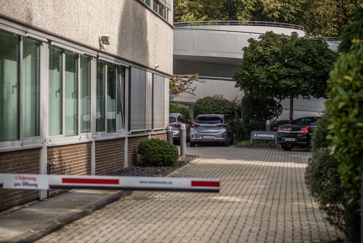 NEU  IHRE EIGENE BÜROETAGE IN BELIEBTER LAGE! NACH WUNSCH AUCH TEILBAR !