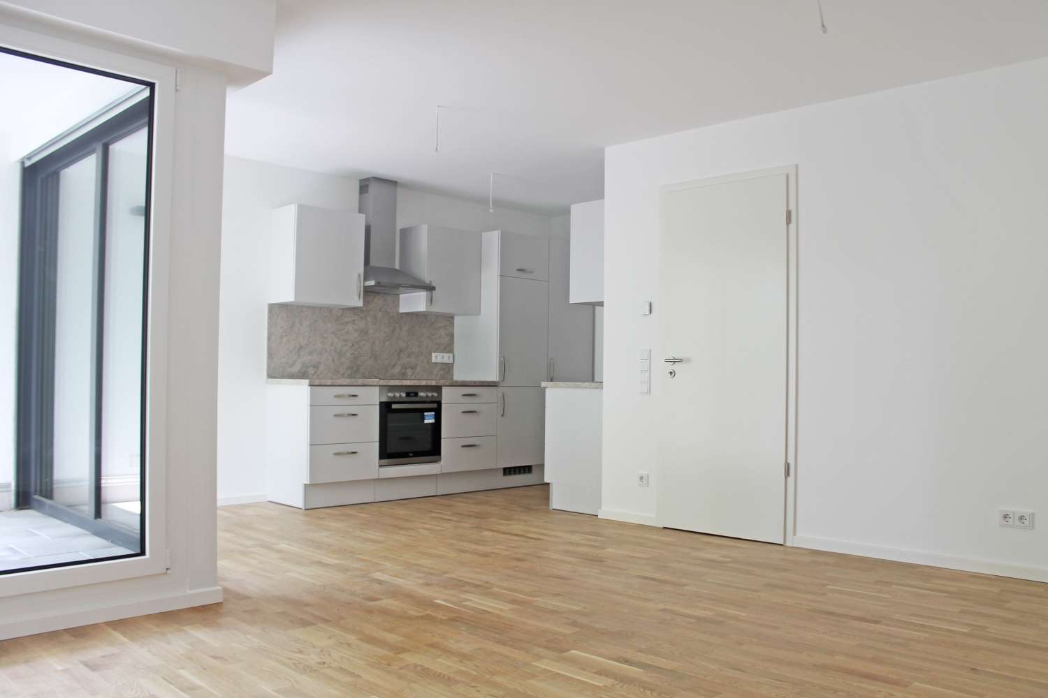 NEU  TRAUMWOHNUNG! NEUBAU INKL. EINBAUKÜCHE, BALKON & TIEFGARAGE !