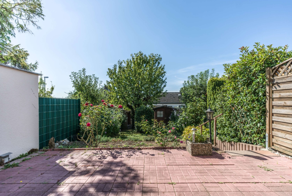 RESERVIERT !  IHR NEUES ZUHAUSE MIT GARTEN & GARAGE IN TOLLER NACHBARSCHAFT !