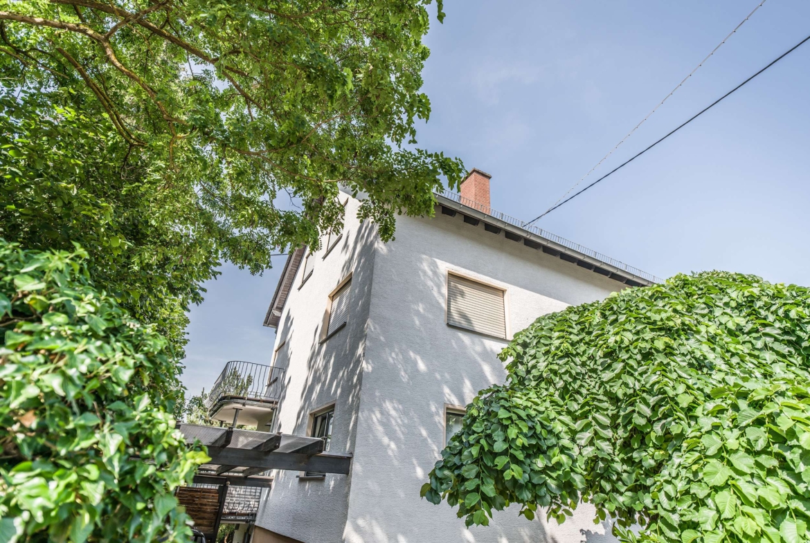 WOW  MEHRFAMILIENHAUS MIT 5 WOHNEINHEITEN !