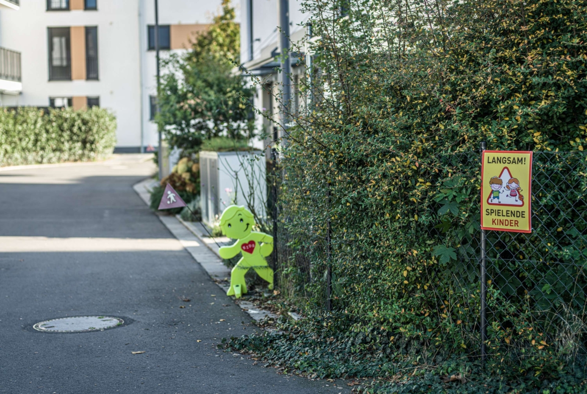 EINDRUCKSVOLL UND EXKLUSIV. IHR NEUBAU IN DER LAGE !