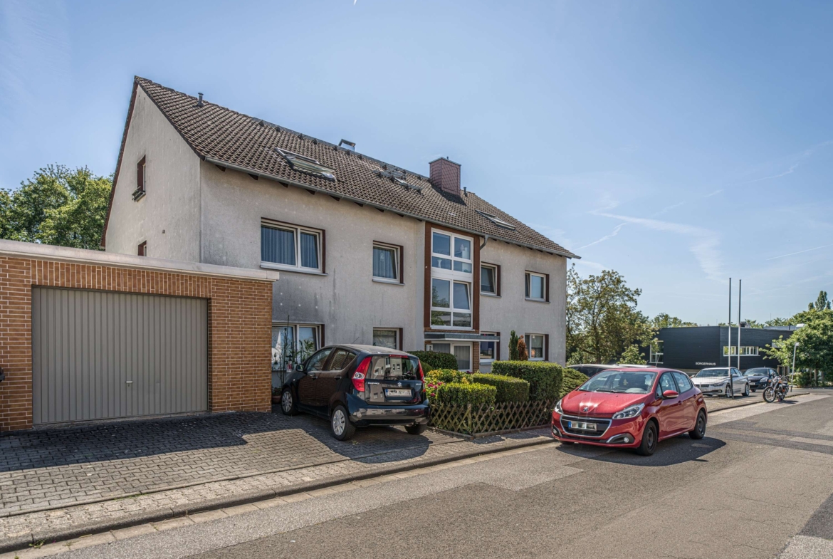 JETZT  FAKTOR 20 ! MEHRFAMILIENHAUS MIT 7 EINHEITEN IM RUHIGEN MEDENBACH !