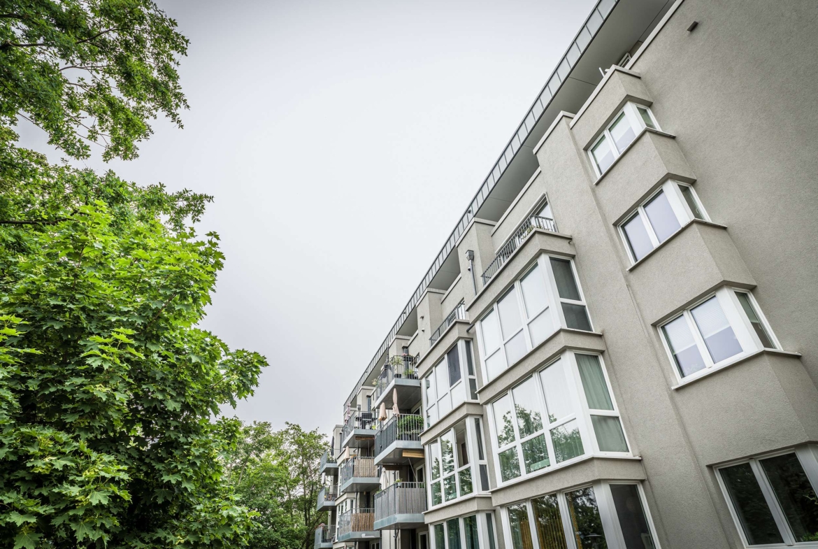 NEU  WOHNEN IN BESTER NACHBARSCHAFT MIT BALKON & STELLPLATZ !