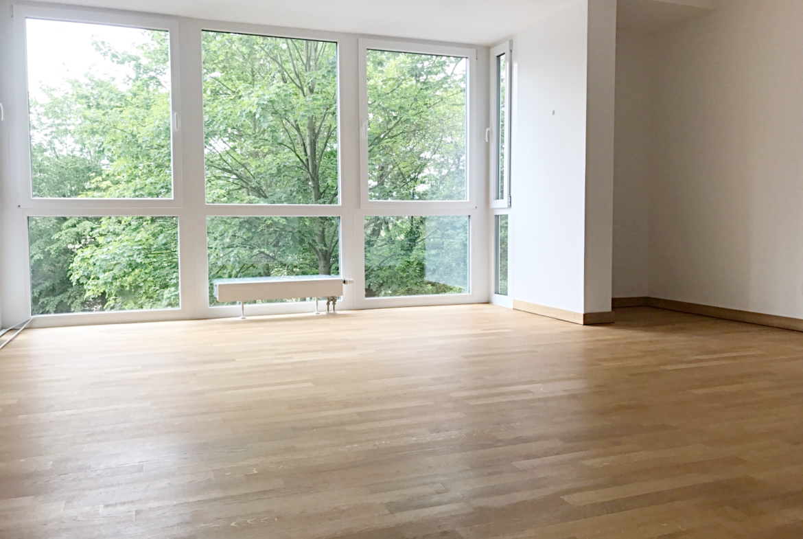 NEU  WOHNEN IN BESTER NACHBARSCHAFT MIT BALKON & STELLPLATZ !