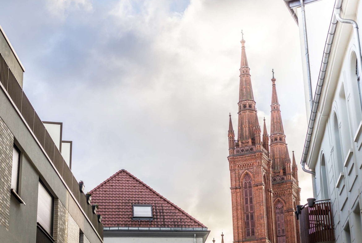 NEU  WOHNEN WIE IN LONDON UND PARIS! IHR STADTHAUS!