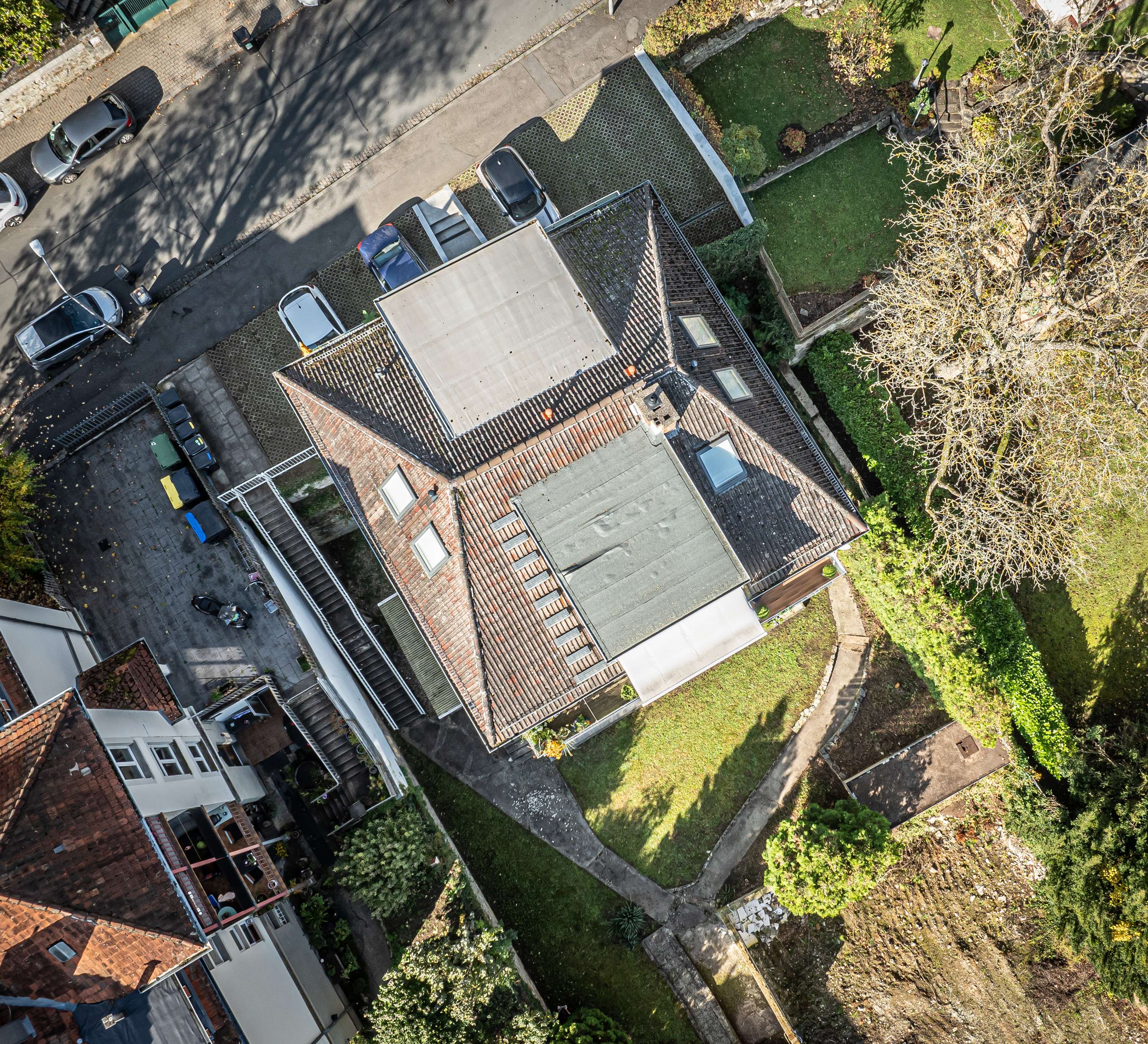 NEU  MEHRFAMILIENHAUS IM BELIEBTEN SONNENBERG!