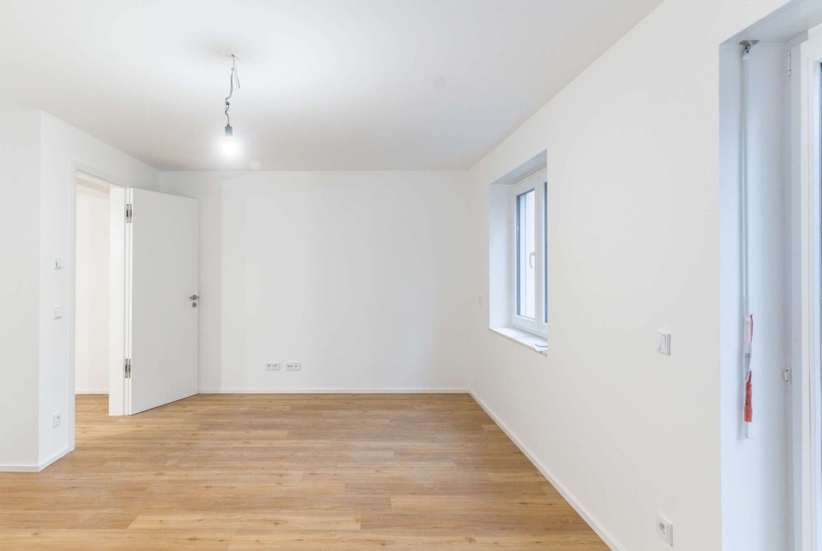 *NEU* NEUBAU-MAISONETTE MIT AUFZUG IN DER WOHNUNG,  EBK & STELLPLÄTZEN !