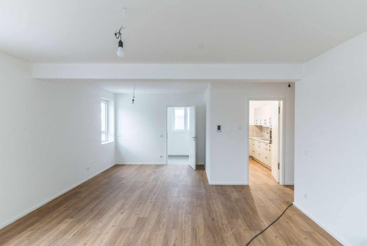 *NEU* NEUBAU-MAISONETTE MIT AUFZUG IN DER WOHNUNG,  EBK & STELLPLÄTZEN !