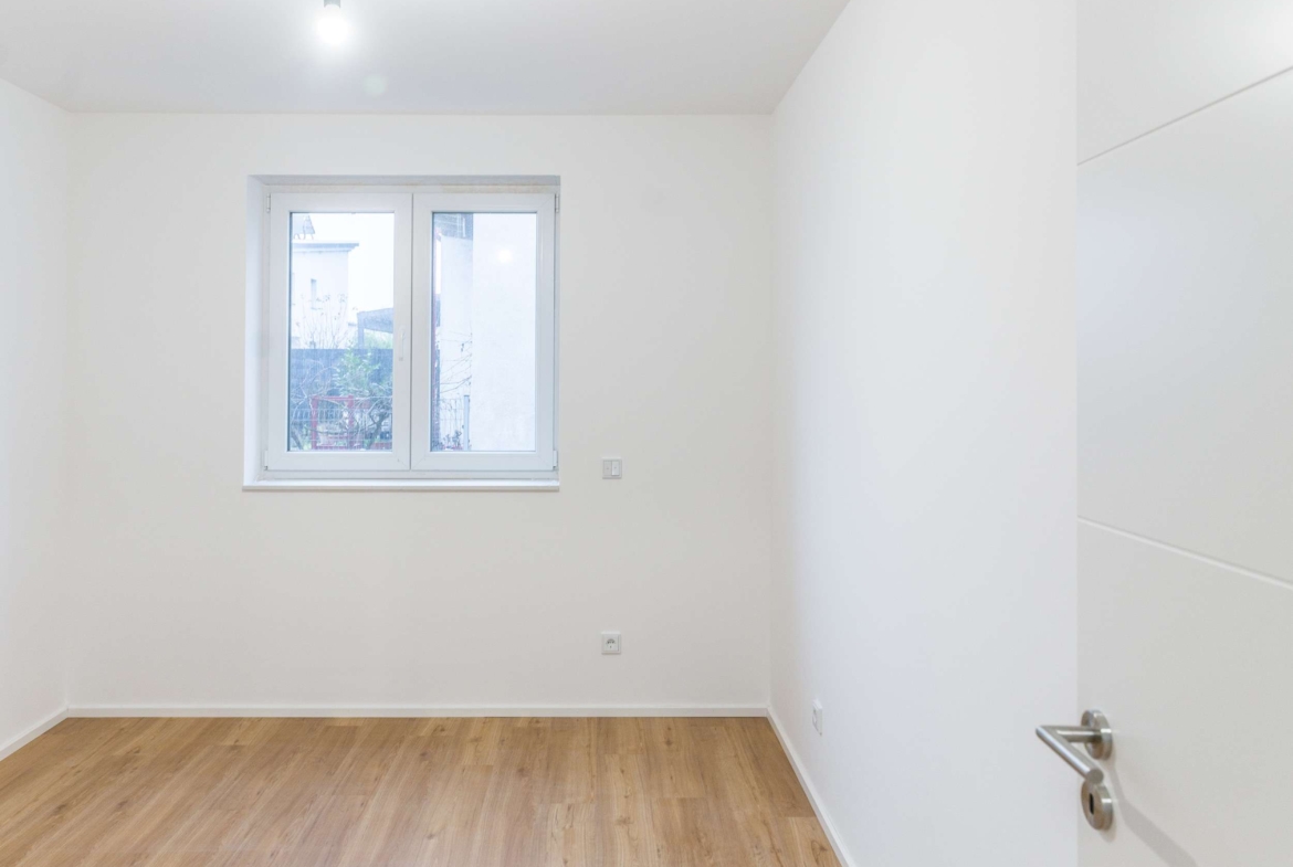 *NEU* NEUBAU-MAISONETTE MIT AUFZUG IN DER WOHNUNG,  EBK & STELLPLÄTZEN !