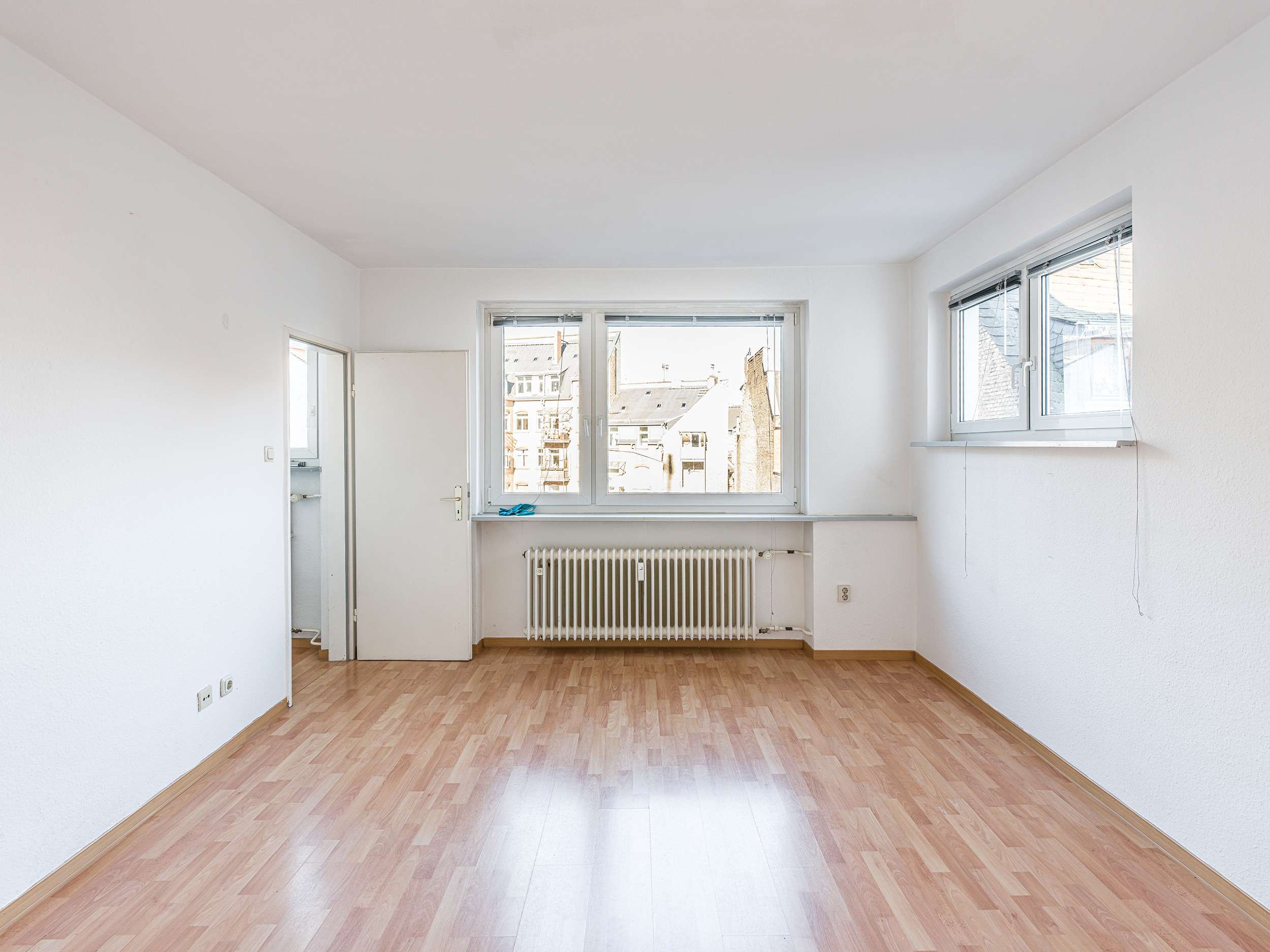 NEW  IHRE NEUE WOHNUNG IN DER DOTZHEIMER-AVENUE !