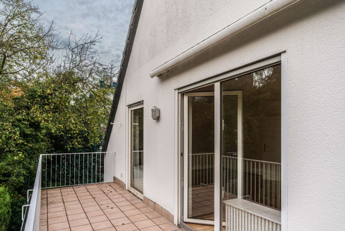 IN DER RICHARD-WAGNER-STRAßE IHRE NEUE WOHNUNG INKL. GARAGE !