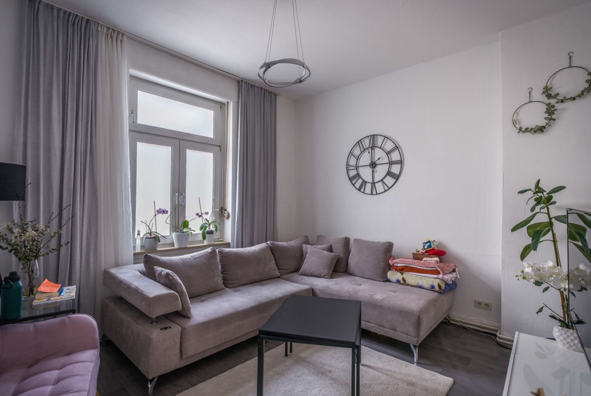 NEU  IHRE NEUE WOHNUNG IN ZENTRALER LAGE VON WIESBADEN + STELLPLATZ !